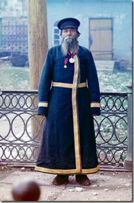 Andrei Petrov Kalganov. Former master in the plant. Seventy-two years old, has worked at the plant for fifty-five years. He was fortunate to present bread and salt to His Imperial Majesty, the Sovereign Emperor Nicholas II.