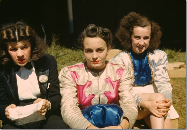 Backstage at the girlie show at the Vermont state fair, Rutland; photographed by Jack Delano, September 1941 Backstage at the girlie show at the Vermont state fair, Rutland; photographed by Jack Delano, September 1941
