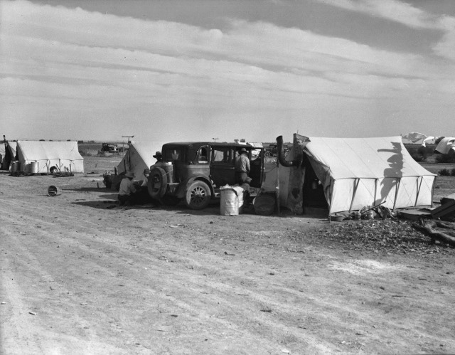 DDD Squatter camp on county road near Calipatria