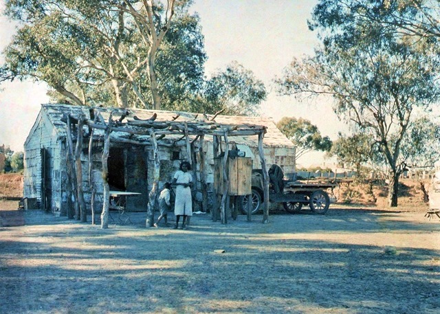 Aborigine's house, Wilcannia, NSW, between 1935-1937 --  photographer Reverend Edward (Ted) Alexander Roberts